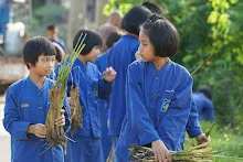 680603 รวมพลังปลูกแฝก วันเฉลิมพระชนมพรรษา สมเด็จพระนางเจ้าสุทิดา 11.jpeg