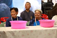 680416 รดน้ำดำหัว วันกตัญญูบูชาบรรพชน 5.JPG
