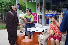 671016 เยี่ยมบ้านชนะชัย ที่บุรีรัมย์ บิณฯเช้า เยือนประสาทหินเขาพนมรุ้ง37.jpg