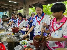 680529 อบรมนักเรียน รร.ขวาวใหญ่วิทยา เรียนรู้การทำอาหารมังสวิรัติ เมนูส้มตำ 27.jpeg