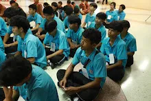 680528 อบรมนักเรียน รร.ขวาวใหญ่วิทยา ชมคลิปชีวิตร่ำให้ คลิปแนะนำชุมชน 5.JPG