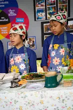 680401 อ.ดร.อานนท์ เอื้อตระกูลและคณะ เยี่ยมสวนครอบครัวน่ารัก  92.jpg