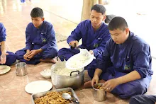 671115 ค่ายเปิดเทอมนักเรียนสัมมาฯ ฝึกทำอาหารและกินข้าว  130.JPG