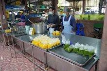 680629 สมุนพระราม ฝึกพาณิชย์บุญนิยม ขายสินค้า อุทยานบุญนิยม 4-2568 272.jpeg