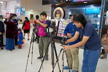 671225 สมุนพระรามร้องเพลงที่ห้างสุนีย์ ในวันคริสมาสต์ 66.jpg