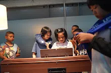 680708 เด็กสมุนพระรามกลับจากปฐมอโศก งาน ๙๐ ปี ลุงจำลอง 83.jpeg