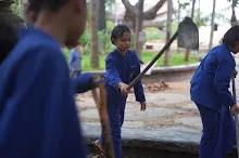 680602 สมุนพระราม และ สสธ.ขนทรายและปรับพื้นที่หน้าเฮือนศูนย์สูญ 54.JPG