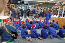 671225 สมุนพระรามร้องเพลงที่ห้างสุนีย์ ในวันคริสมาสต์ 161.jpg