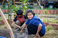 671226 สมุนพระรามทำสวนในวันหยุดเช้า 2.jpg