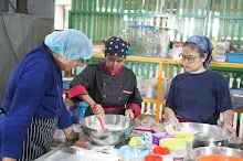 680716 ภาพทำขนมปัง ฐานงานแม่สะอาด Mothers Vegan Bakery 39.JPG
