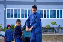 680121 สมุนพระรามยกกระถางต้นไม้แต่งสวน เปียหม่องทดลองเปิดน้ำตก 10.jpg
