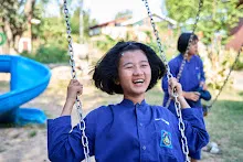 671128 วันหยุด สสธ.ม.4 สมุนพระราม ไปช่วยขนกล้าไม้ดอก จากสวนไวพลัง 4.jpg