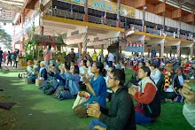 671230 สมุนพระรามแสดงร้องเพลง พิธีเปิดงานเพื่อฟ้าดิน คนมาดูงาน ทำ5ส ทำสวนบ่าย 131.jpg