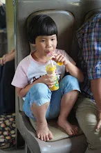 680703 เด็กสมุนพระรามนั่งรถไฟไปปฐมอโศก ร่วมงาน ๙๐ ปี ลุงจำลอง 64.jpeg