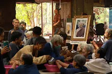 680416 รดน้ำดำหัว วันกตัญญูบูชาบรรพชน 43.JPG