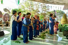 671230 สมุนพระรามแสดงร้องเพลง พิธีเปิดงานเพื่อฟ้าดิน คนมาดูงาน ทำ5ส ทำสวนบ่าย 124.jpg