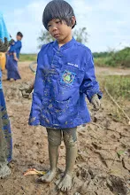 671106 กิจกรรมค่ายสมุนพระราม เล่นโคลนริมมูล79.jpg