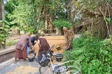 671025 พิธีตอกเสาเข็มแรก สถูปบูชาพ่อครู59.jpg