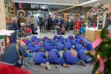 671225 สมุนพระรามร้องเพลงที่ห้างสุนีย์ ในวันคริสมาสต์ 166.jpg