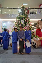 671225 สมุนพระรามร้องเพลงที่ห้างสุนีย์ ในวันคริสมาสต์ 19.jpg