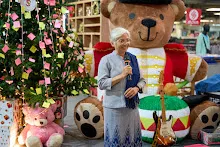671225 สมุนพระรามร้องเพลงที่ห้างสุนีย์ ในวันคริสมาสต์ 68.jpg