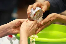 680416 รดน้ำดำหัว วันกตัญญูบูชาบรรพชน 13.JPG