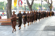 พท+สมณะบิณฑ์ที่งานชุมนุม (102).tif
