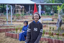 671225 สมุนพระรามเตรียมตัวไปแสดงที่ห้างสุนีย์ ในวันคริสมาสต์ 1.jpg
