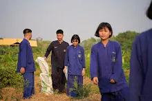 680303 วันบวร เก็บมะเขือ ที่สวนลานกราบ นร.ม.3 ม.ปลาย ชาวชุมชน 20.jpg