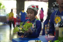 680529 สมุนพระราม สาธิตทำสลัดโรล งานอบรม นร.ขวาวใหญ่วิทยา สุรินทร์ 3.jpeg