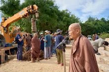 671025 พิธีตอกเสาเข็มแรก สถูปบูชาพ่อครู39.jpg