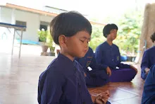 680527 ป.ต้น-อนุบาล เคารพธงชาติ ป.ปลาย กิจกรรม ถาคเช้า ก่อนไปกินข้าวศาลาฯ 127.jpeg