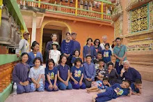 680706 เด็กสมุนพระรามไปเนินพอกิน ร่วมงาน ๙๐ ปี ลุงจำลอง ไปสะพานรถไฟสายมรณะ วัดถ้ำเสือ จามจุรีย์ยักษ์ 189.jpeg