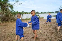 671106 กิจกรรมค่ายสมุนพระราม เล่นโคลนริมมูล15.jpg