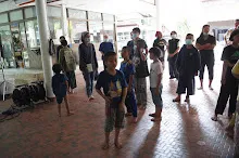 680703 เด็กสมุนพระรามนั่งรถไฟไปปฐมอโศก ร่วมงาน ๙๐ ปี ลุงจำลอง 106.jpeg