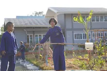 680103 สมุนพระรามดูแลสวนเช้า เย็น เปียหม่องเริ่มทำน้ำตก 78.jpg