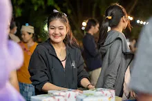 670114 งานวันเด็ก ราชธานีอโศก การแสดงค่ำ จับฉลากของขวัญ 255.jpeg
