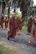 680606 สมุนพระรามร่วมเดินตามรอยโพธิสัตว์ งานอโศกรำลึก 59.jpeg