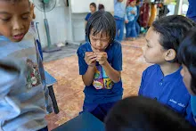 671228 สมุนพระรามเข้าค่าย เรียนการปรับปรุงพันธุ์พุทธรักษา เล่นเกมกินวิบาก พาทัวร์รถราง 123.jpg