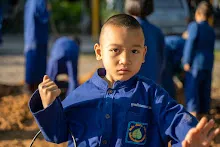 670115 เด็กอนุบาลตุ๊กติ้ว สมุนพระราม ช่วยพ่อไม้ผลทำเรือนเพาะชำ  17.jpeg