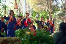 671230 สมุนพระรามแสดงร้องเพลง พิธีเปิดงานเพื่อฟ้าดิน 57.jpg