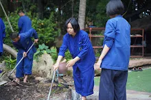 680602 สมุนพระราม และ สสธ.ขนทรายและปรับพื้นที่หน้าเฮือนศูนย์สูญ 22.JPG