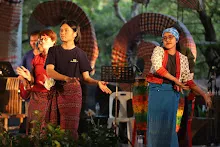 671229 การแสดงภาคค่ำงานกสิกรรมเพื่อฟ้าดิน 53.JPG