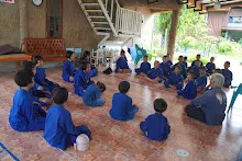 680527 ป.ต้น-อนุบาล เคารพธงชาติ ป.ปลาย กิจกรรม ถาคเช้า ก่อนไปกินข้าวศาลาฯ 132.jpeg
