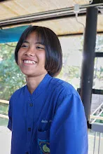 680108 สสธ.ม.ปลายช่วยกันทำชุดรีไซเคิลงานวันเด็ก กล้องเด็กถ่ายเอง 58.jpg