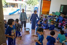 671228 สมุนพระรามเข้าค่าย เรียนการปรับปรุงพันธุ์พุทธรักษา เล่นเกมกินวิบาก พาทัวร์รถราง 80.jpg