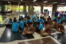 680528 อบรมนักเรียน รร.ขวาวใหญ่วิทยา ชมคลิปชีวิตร่ำให้ คลิปแนะนำชุมชน 1.JPG