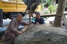 680602 สมุนพระราม และ สสธ.ขนทรายและปรับพื้นที่หน้าเฮือนศูนย์สูญ 59.JPG