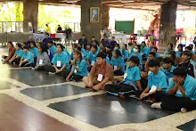 680528 อบรมนักเรียน รร.ขวาวใหญ่วิทยา ชมคลิปชีวิตร่ำให้ คลิปแนะนำชุมชน 59.JPG