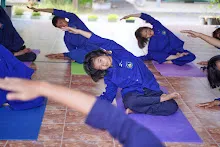 671212 สสธ.ม.4 ฝึกโยคะกับครูชมพู 21.jpg